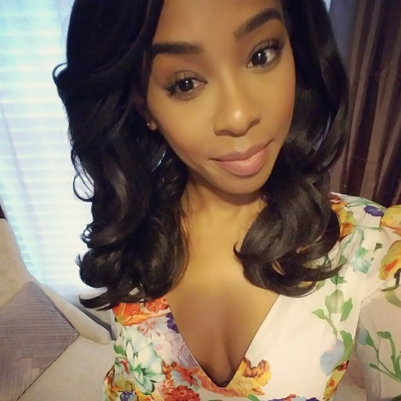 Meet your Posher, Michelle - Picture 1 of 1